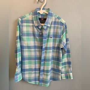 Vineyard Vines 100% Cotton Boys Button Down Shirt, Size 5.